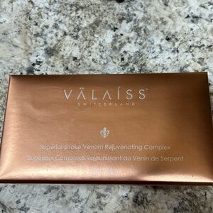 New Switzerland Valaiss Snake Venom Rejuvenating complex. 1.18oz